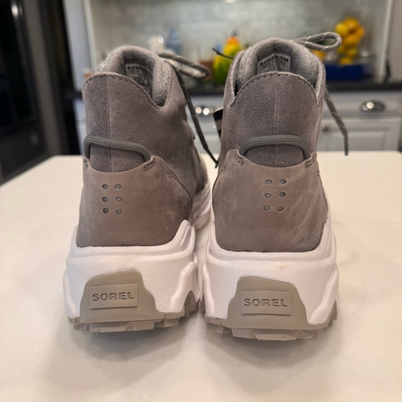 SOREL Women's Gray Kinetic Breakthru Caribou Sneaker Boot Size US 10  EU 41 NEW - Picture 4 of 11